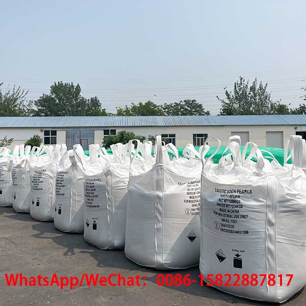 caustic-soda-pearls-jumbo